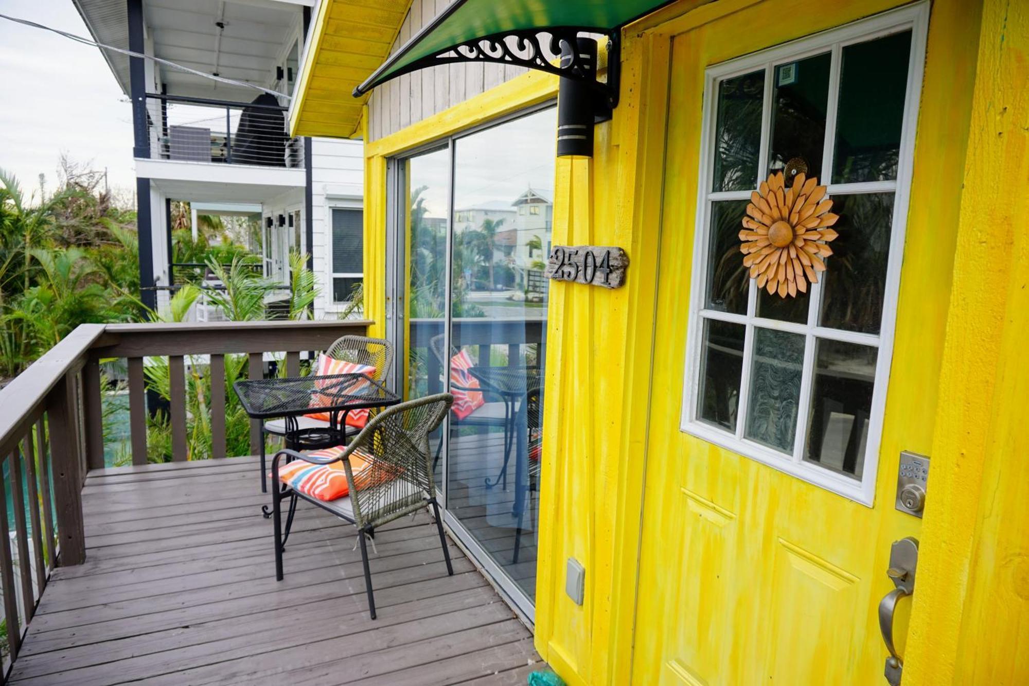 Ami Beach Shack Bradenton Beach Exterior photo