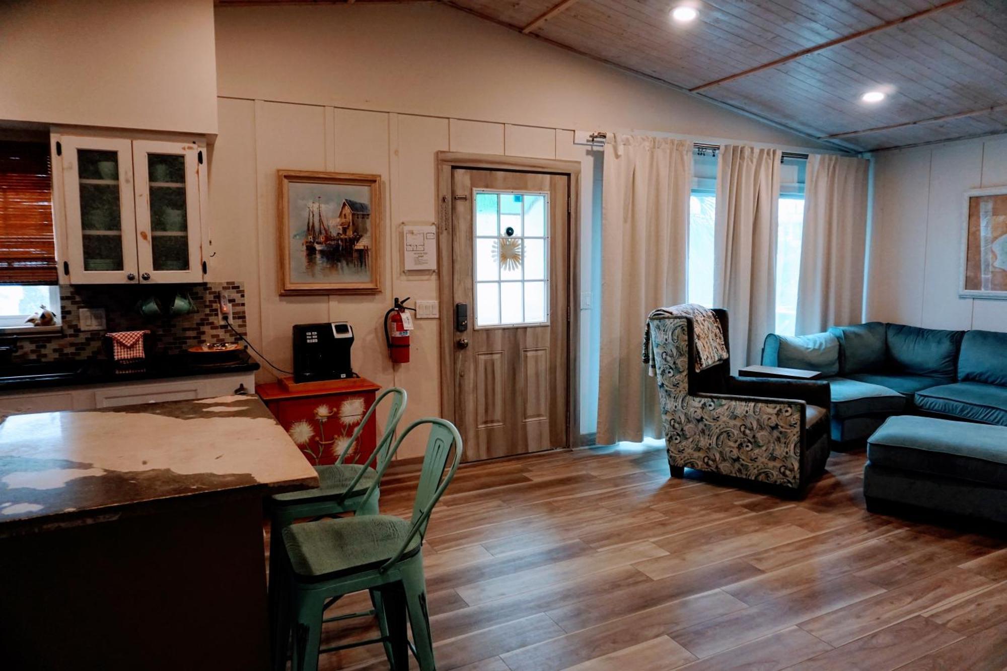 Ami Beach Shack Bradenton Beach Exterior photo
